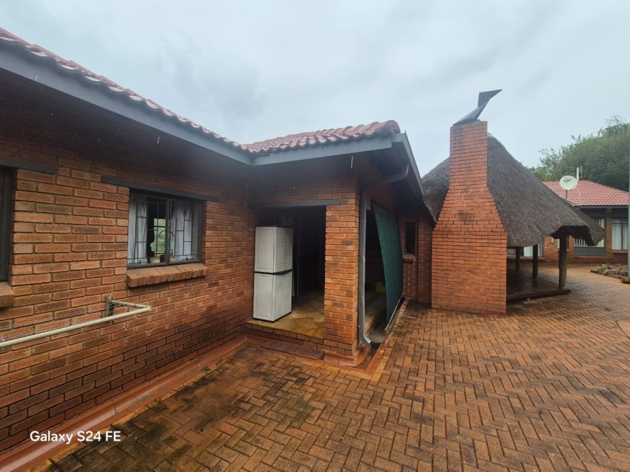4 Bedroom Property for Sale in Safari Gardens North West